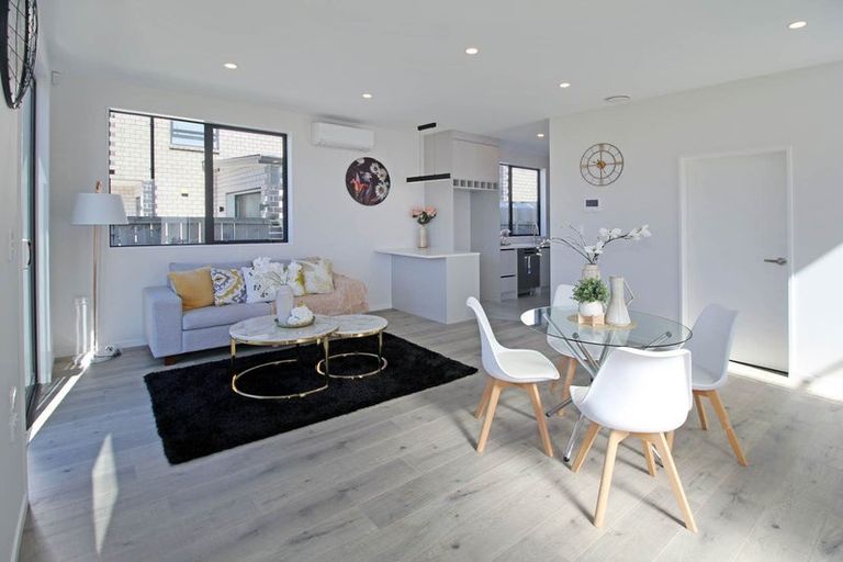 Photo of property in 1/2 Miami Street, Mangere East, Auckland, 2024