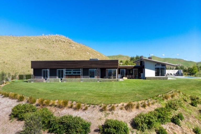 Photo of property in 84 Matarua Rise, Waimarama, Havelock North, 4294