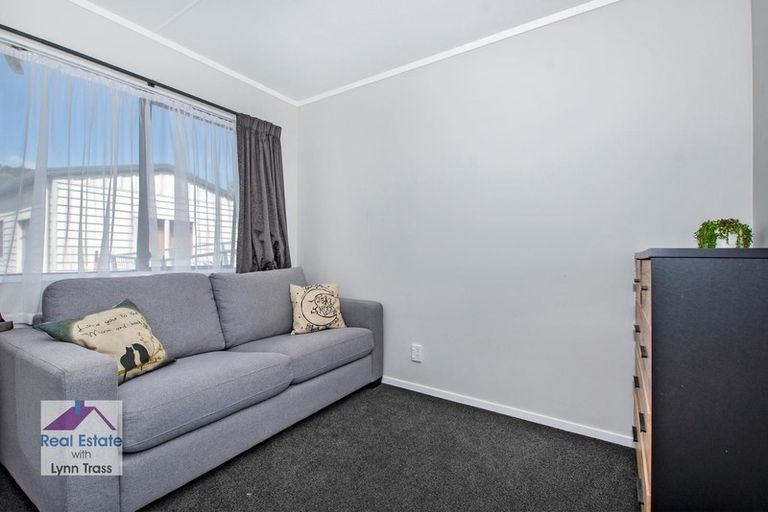 Photo of property in 11 Clark Street, Hikurangi, 0114