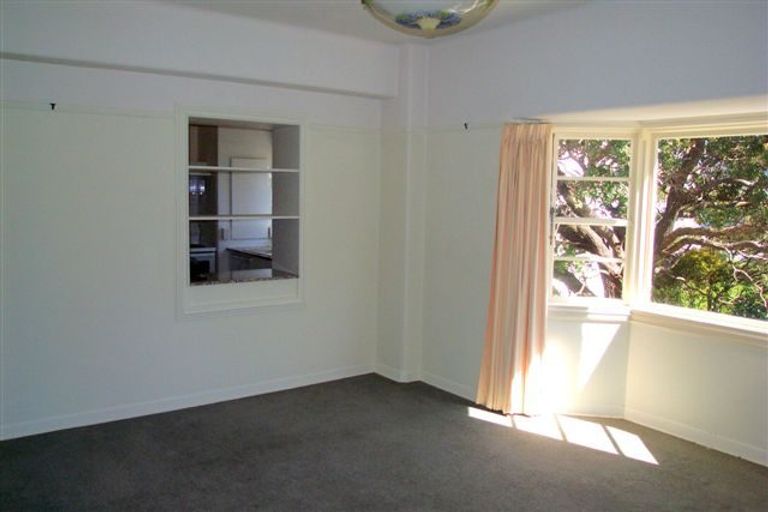 Photo of property in 82 Majoribanks Street, Mount Victoria, Wellington, 6011