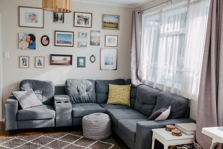 Photo of property in 15 Tasman Street, Havelock North, 4130