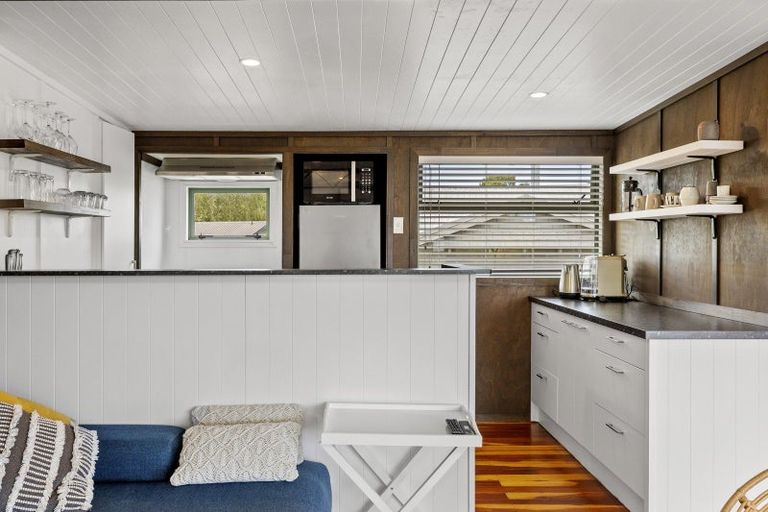 Photo of property in 14a Weka Road, Waipahihi, Taupo, 3330