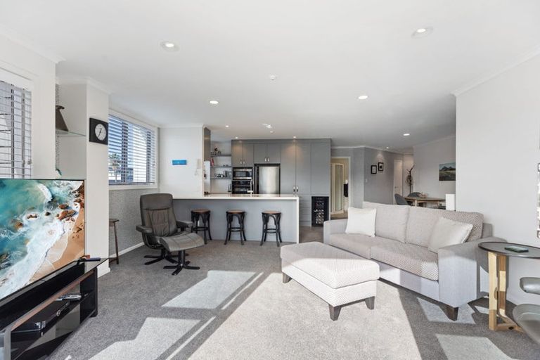 Photo of property in Salisbury Crown, 5/7 Salisbury Avenue, Mount Maunganui, 3116