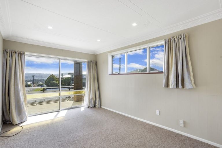 Photo of property in 129 Tomahawk Road, Andersons Bay, Dunedin, 9013