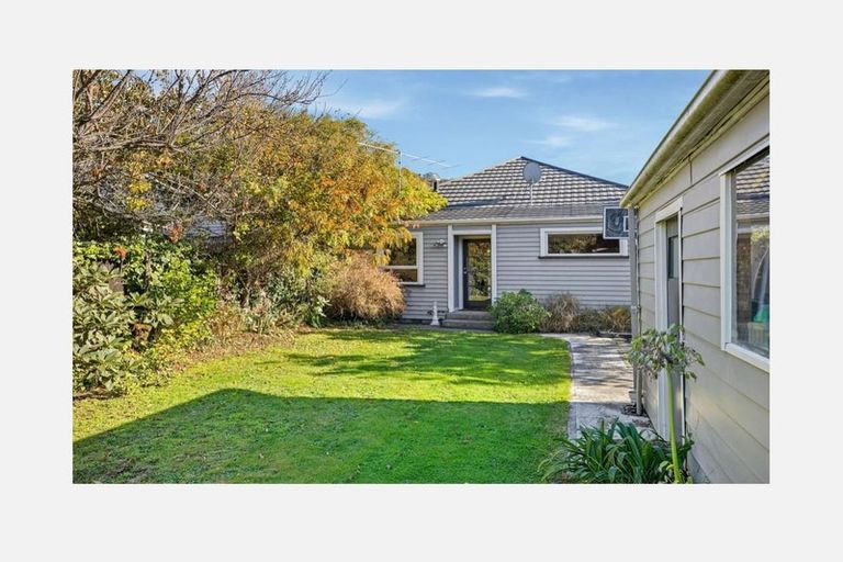 Photo of property in 25 Hardwicke Street, Sumner, Christchurch, 8081