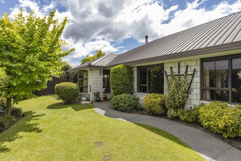 Photo of property in 6 Pearce Place, Kaiapoi, 7630