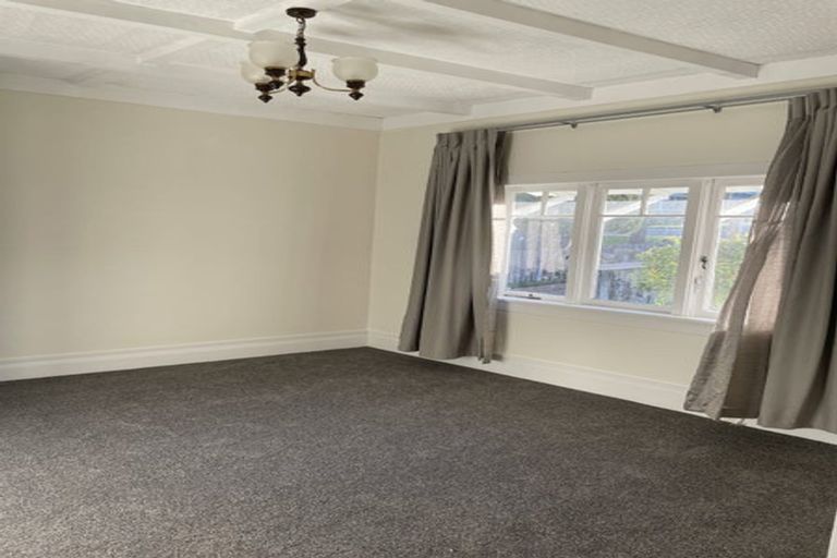 Photo of property in 1/66 Nile Road, Milford, Auckland, 0620