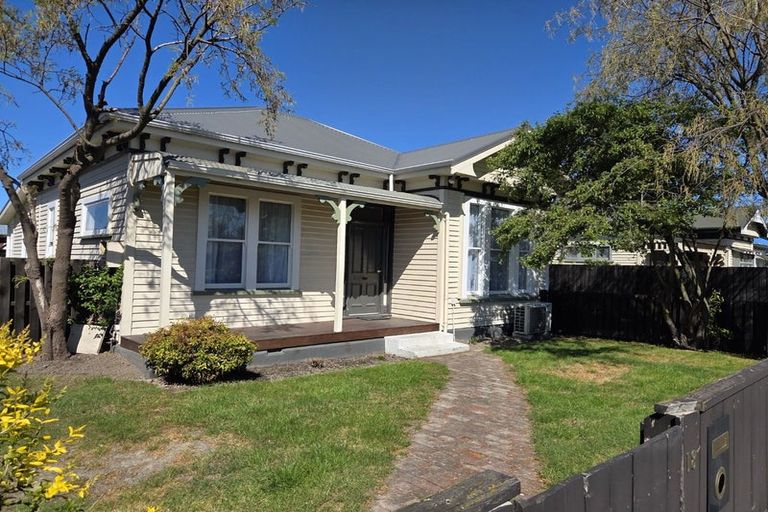 Photo of property in 18 Picton Avenue, Riccarton, Christchurch, 8011