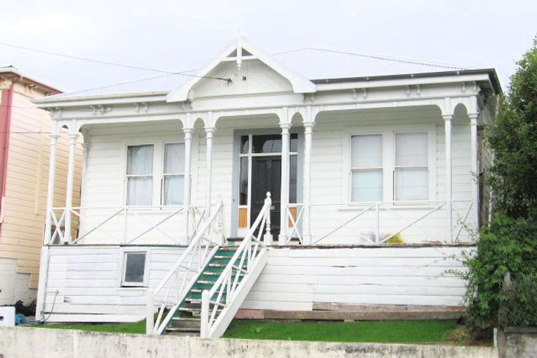 Photo of property in 9 Kenwyn Terrace, Newtown, Wellington, 6021