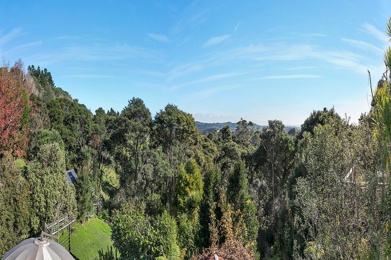 Photo of property in 1143 Scenic Drive North, Swanson, Auckland, 0816