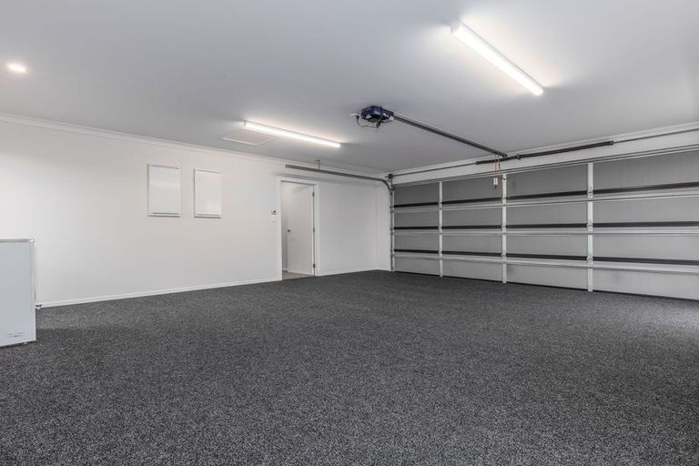 Photo of property in 79 Hinemoa Street, Levin, 5510