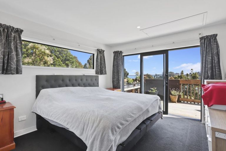 Photo of property in 39 Arapito Road, Titirangi, Auckland, 0604