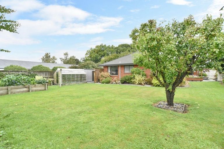Photo of property in 35 Kingsbury Avenue, Rangiora, 7400
