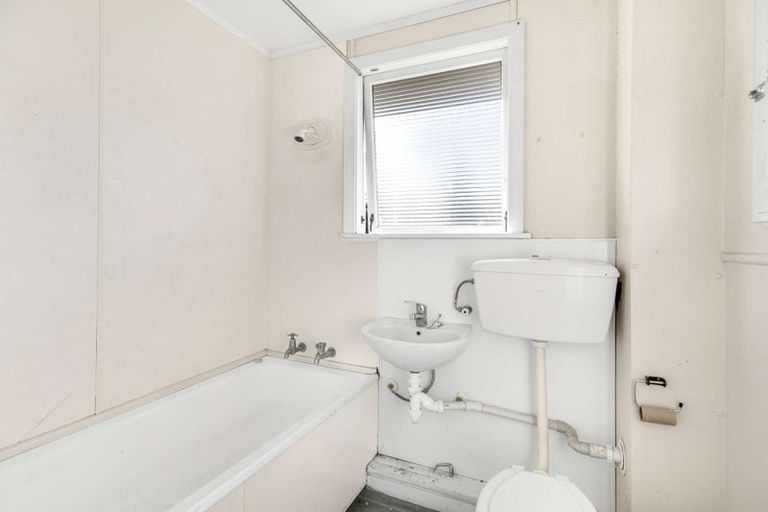 Photo of property in 12-14 Opie Place, Highbury, Palmerston North, 4412