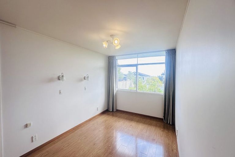 Photo of property in 151 Bleakhouse Road, Mellons Bay, Auckland, 2014