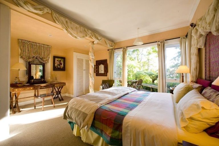 Photo of property in Rangiwai Lodge, 29 Rangiwai Road, Titirangi, Auckland, 0604