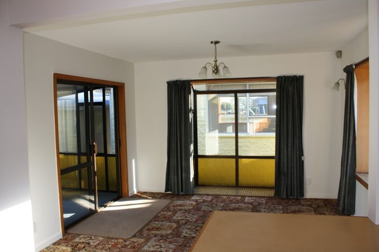 Photo of property in 19 Ontario Place, Wainoni, Christchurch, 8061