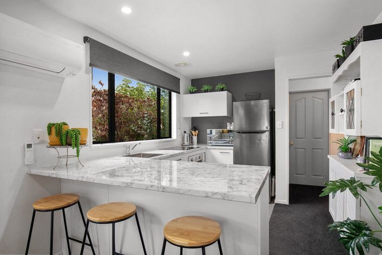 Photo of property in 22 Clutha Street, Alexandra, 9320