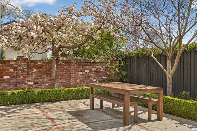 Photo of property in 8 Avon Gate, Russley, Christchurch, 8042