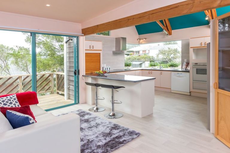 Photo of property in 60c Beach Road, Mellons Bay, Auckland, 2014
