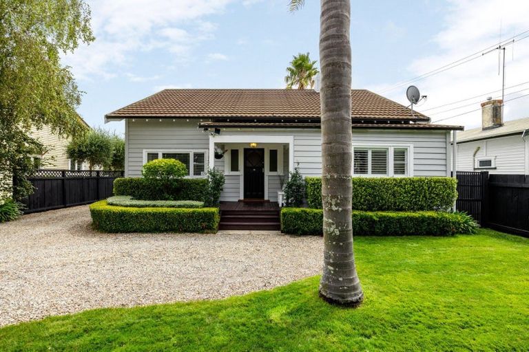 Photo of property in 13 Saint Winifreds Avenue, Hamilton East, Hamilton, 3216