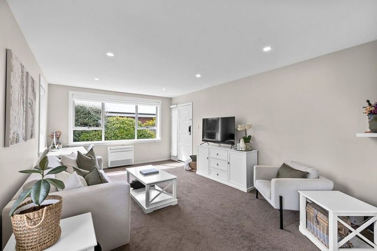 Photo of property in 1/36 Condell Avenue, Papanui, Christchurch, 8053