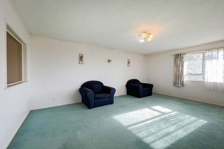 Photo of property in 1/90 Titirangi Road, New Lynn, Auckland, 0600