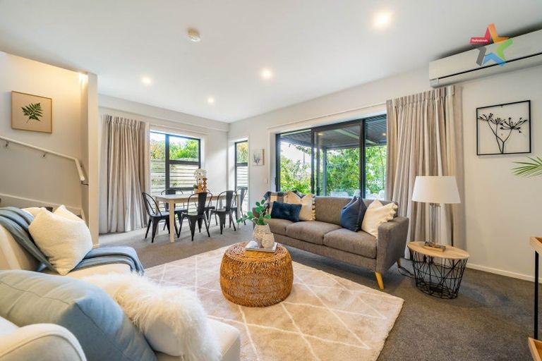 Photo of property in 17 Glen Evans Crescent, Fairfield, Lower Hutt, 5011