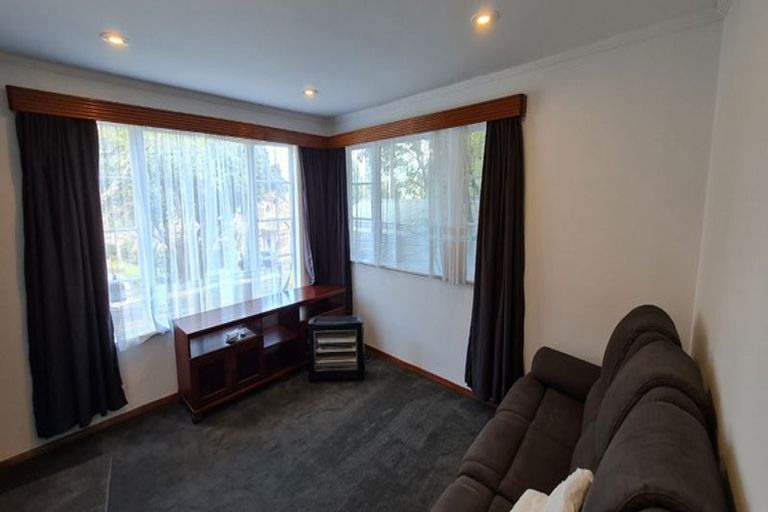 Photo of property in 63 Norton Park Avenue, Fairfield, Lower Hutt, 5011