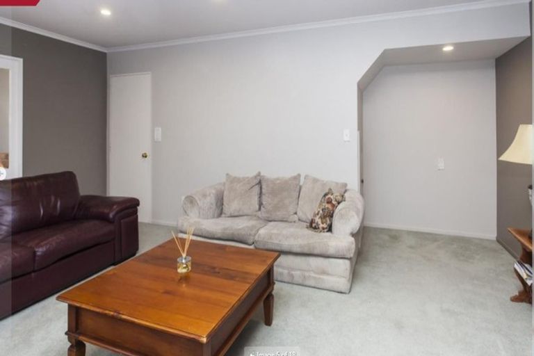 Photo of property in 77 Regency Crescent, Redwood, Christchurch, 8051