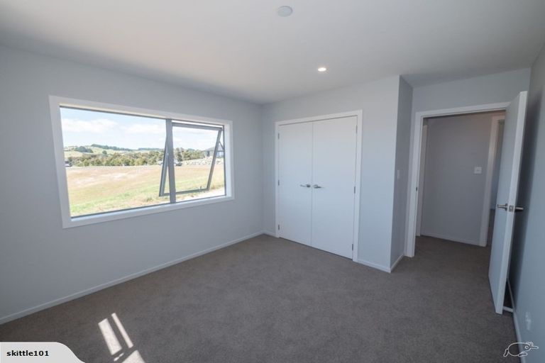 Photo of property in 3 Sunrise Place, Cable Bay, 0420