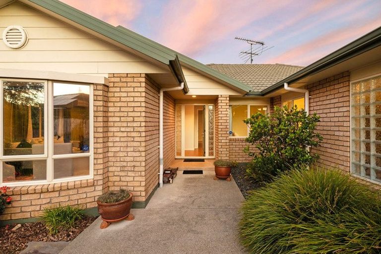 Photo of property in 26 Greig Place, Pukekohe, 2120