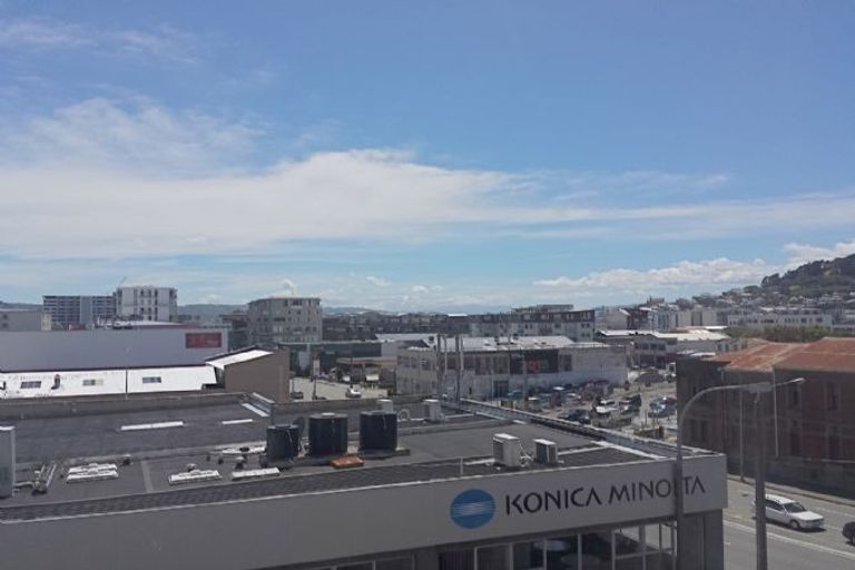 Photo of property in Cube Apartments, 5h/242 Taranaki Street, Mount Cook, Wellington, 6011