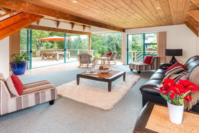 Photo of property in 60c Beach Road, Mellons Bay, Auckland, 2014