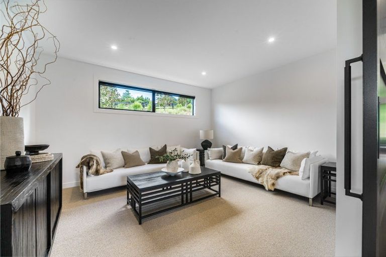 Photo of property in 8 Collings Drive, Lucas Heights, Albany, 0793