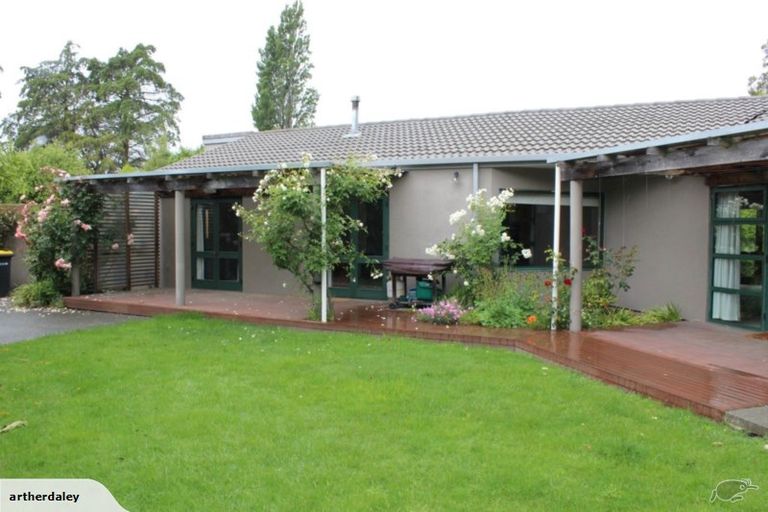 Photo of property in 16 Brookford Place, Westmorland, Christchurch, 8025