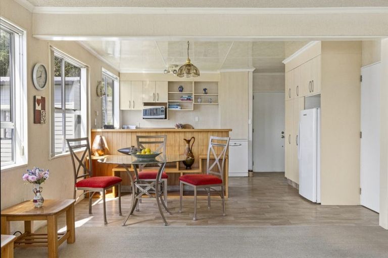 Photo of property in 52 Dorset Street, Picton, 7220