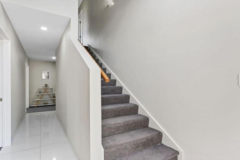 Photo of property in 56 Blue Gum Place, New Brighton, Christchurch, 8083