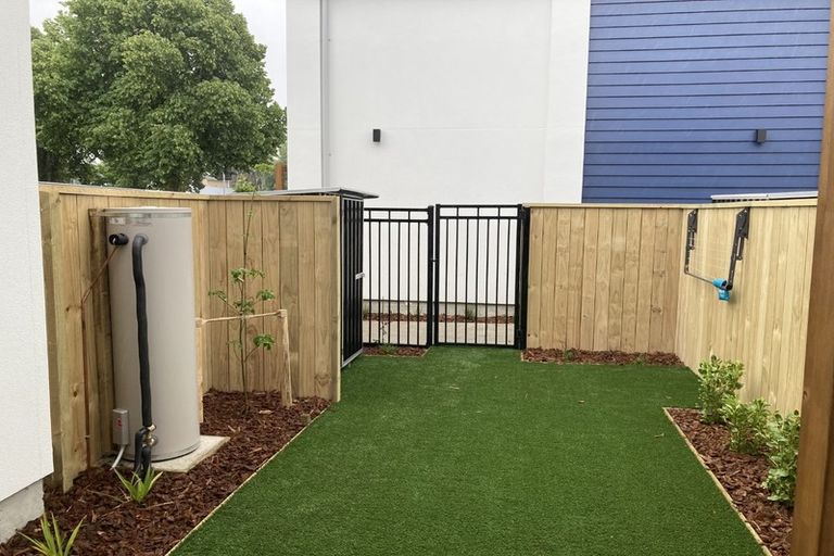 Photo of property in 10 Darvel Street, Riccarton, Christchurch, 8011