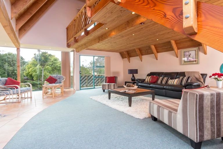 Photo of property in 60c Beach Road, Mellons Bay, Auckland, 2014