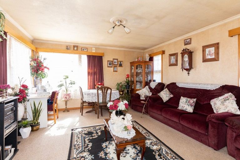 Photo of property in 104 Thomson Street, Tinwald, Ashburton, 7700