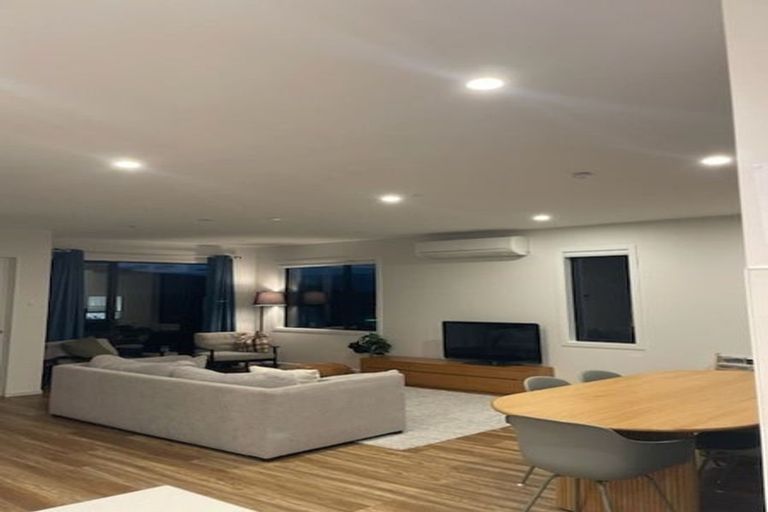 Photo of property in 39b Exminster Street, Blockhouse Bay, Auckland, 0600