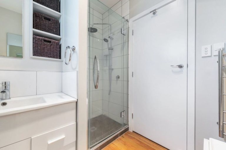 Photo of property in 37 Bretton Terrace, Hillcrest, Hamilton, 3216