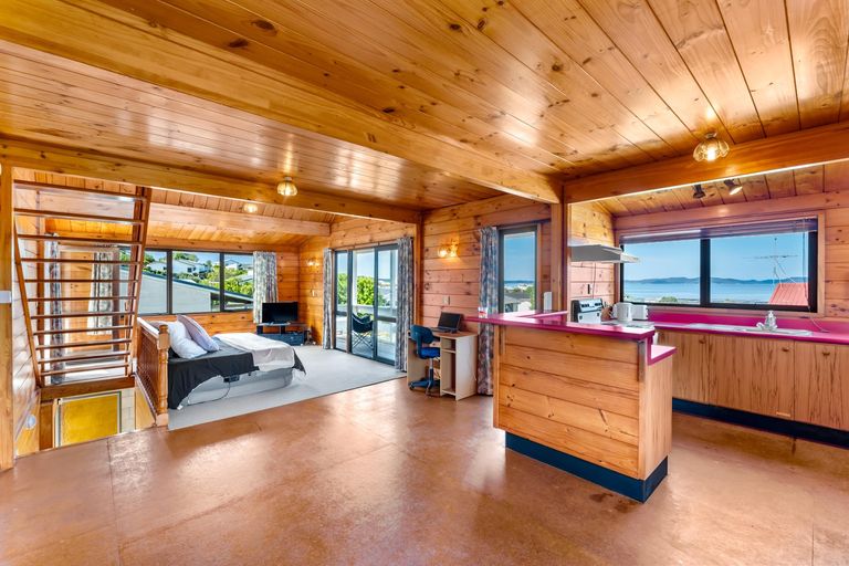 Photo of property in 12 Matangi Terrace, Snells Beach, 0920