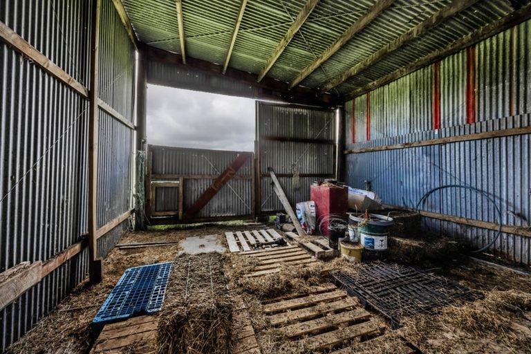 Photo of property in 196 Mokau Road, Urenui, 4377