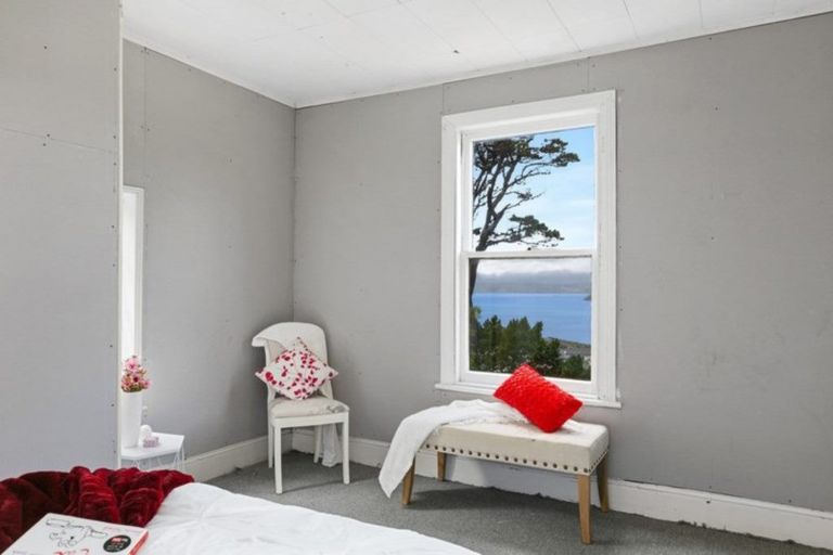 Photo of property in 42 Old Porirua Road, Ngaio, Wellington, 6035