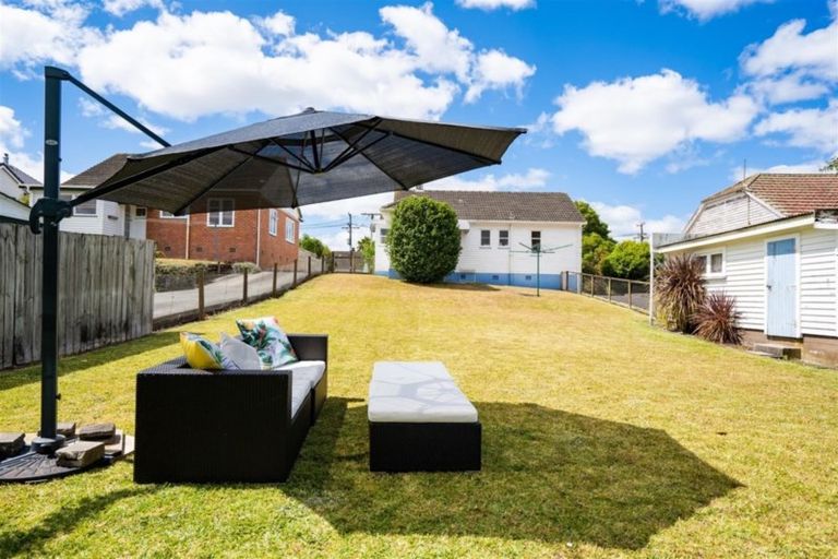 Photo of property in 11 Churchill Street, Kensington, Whangarei, 0112