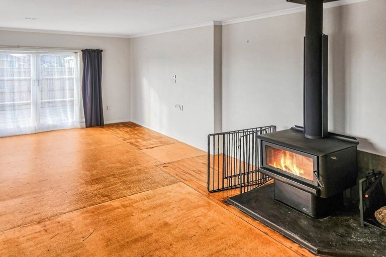 Photo of property in 11 Carlisle Street, Levin, 5510