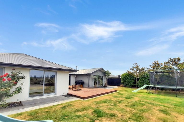 Photo of property in 40 Brockelbank Drive, Kaiapoi, 7630