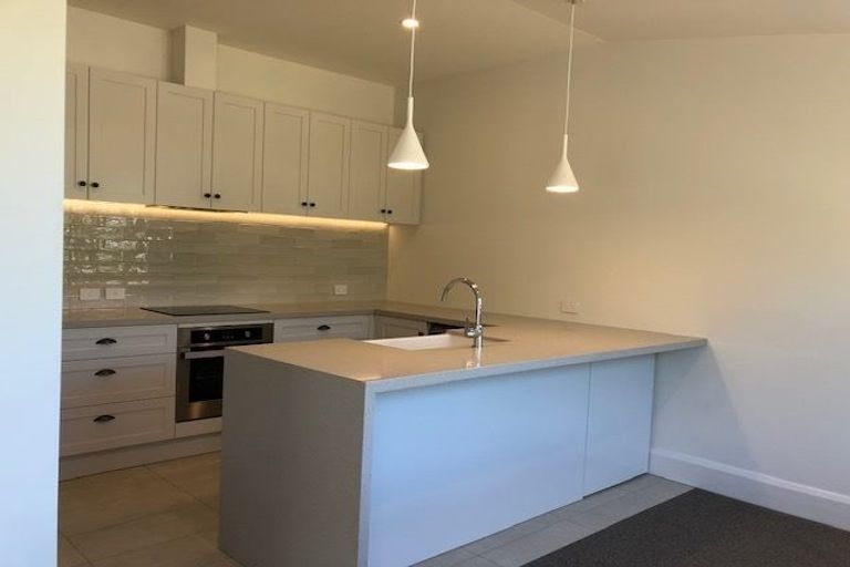 Photo of property in 75 Saint Davids Street, Lyttelton, 8082